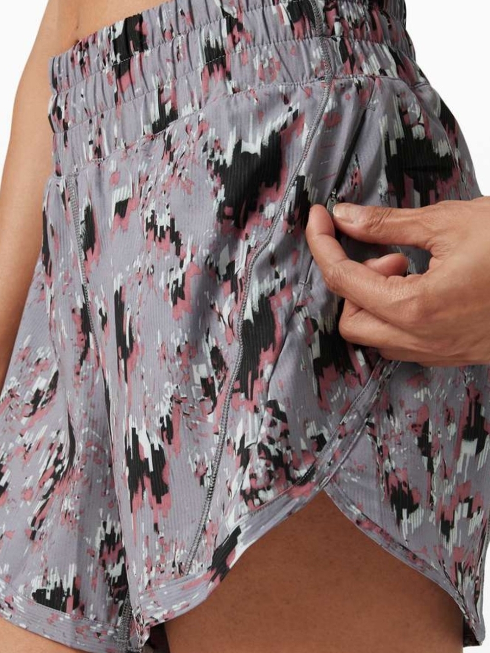 lululemon athletica Women’s Athletic Shorts in Gray, Pink & Black Print